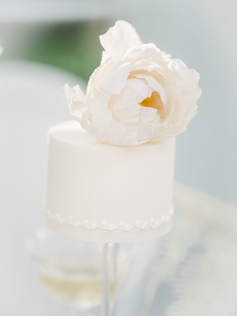 Luxury Wedding Cake 